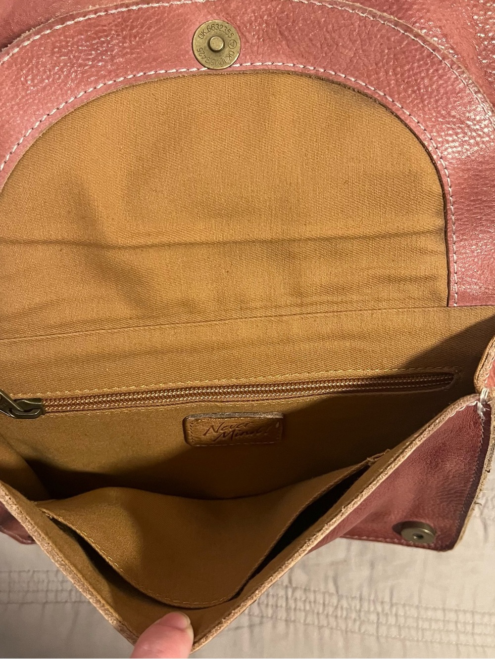 Never Mind! Stud-Trim Leather Crossbody Bag Rusty Brown Rodeo Cowgirl Western - Picture 7 of 11